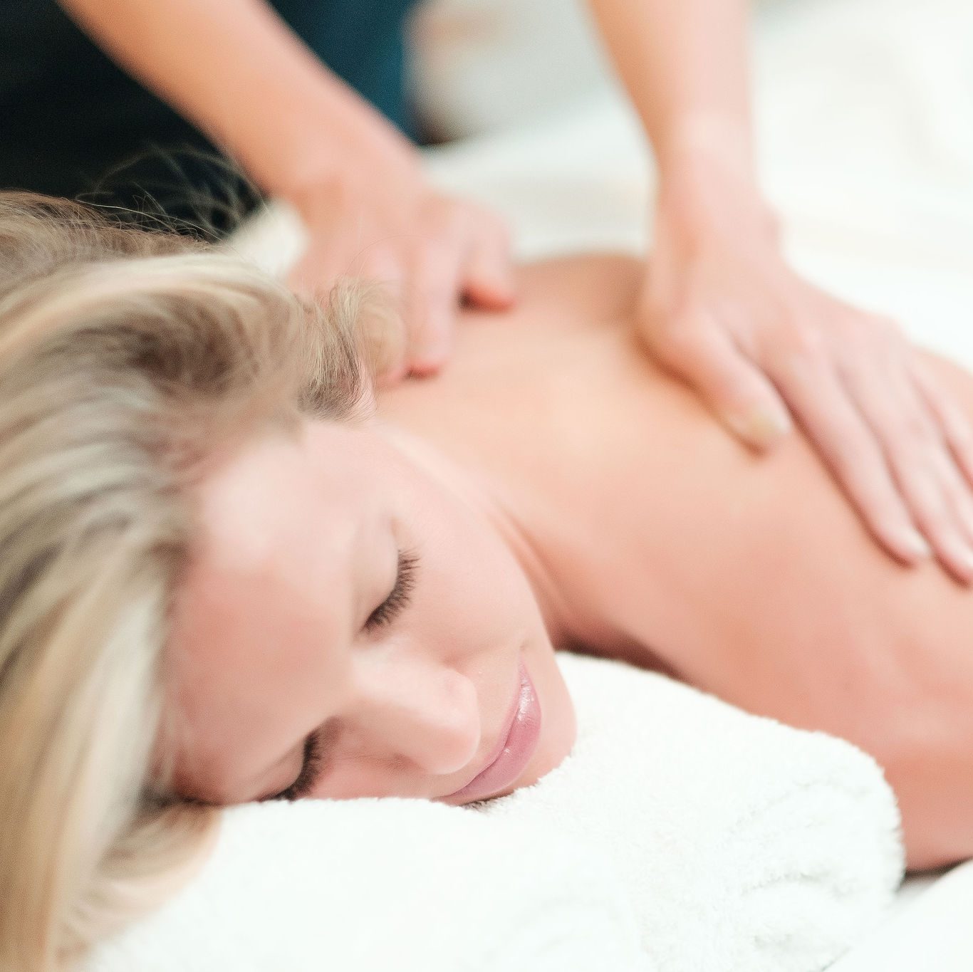 Massage Therapy for Shoulder Pain - Athletico